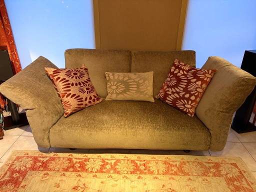 Twee-zitsbank in taupe stof