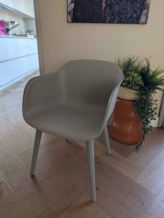 Image 1 of Juego de 6 sillas de comedor Muuto Fiber