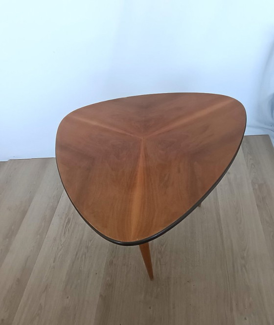 Image 1 of Mesa auxiliar grande de los años 50