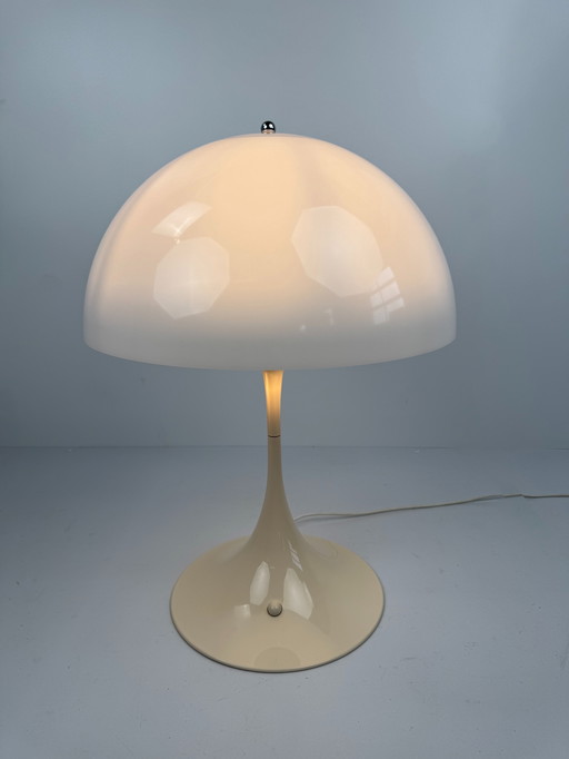 Louis Poulsen Panthella tafellamp – Ontworpen door Verner Panton