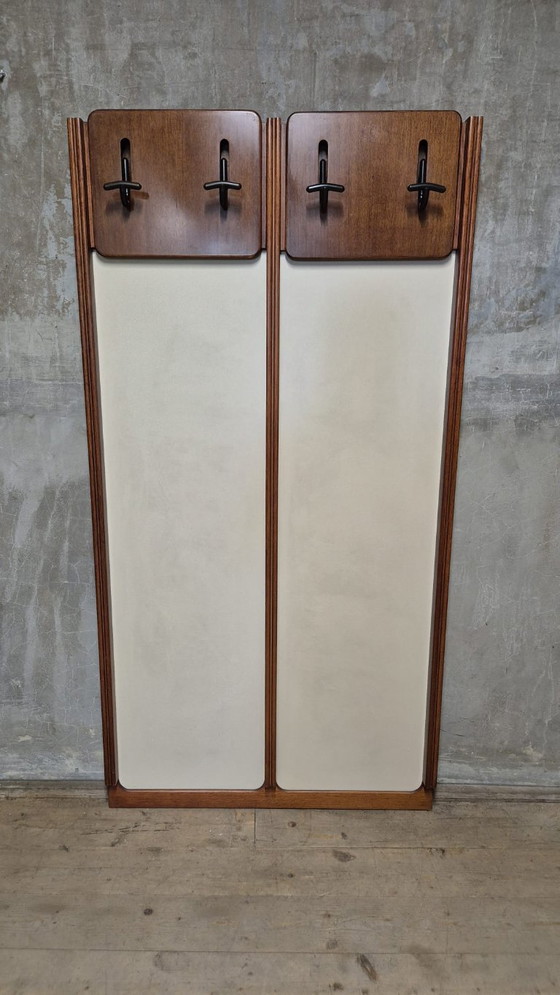 Portemanteau Mural Vintage Mid-Century, Bois et Panneaux Crème, Tchécoslovaquie, 7 x 90 x 175 cm (photo 4 of 7)