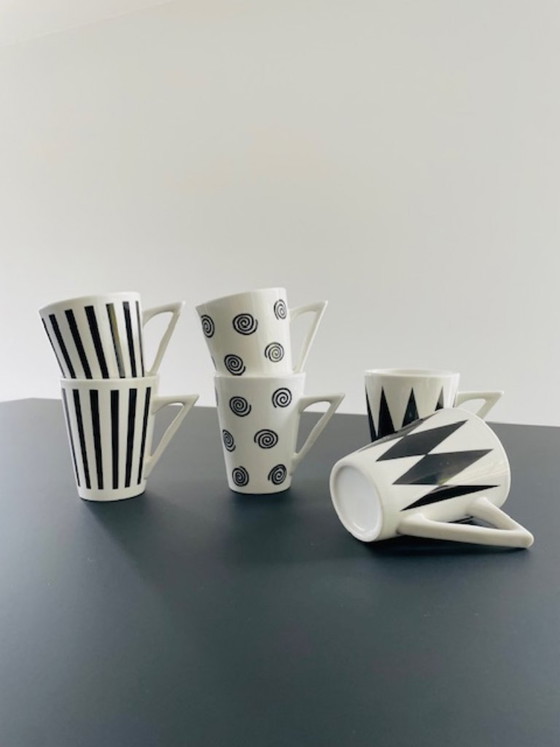 Image 1 of Juego de 6 tazas con diseño posmoderno gráfico