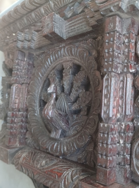 Image 1 of Finestra di pavone del Nepal con sculture in legno antiche Ankhi Jhayl