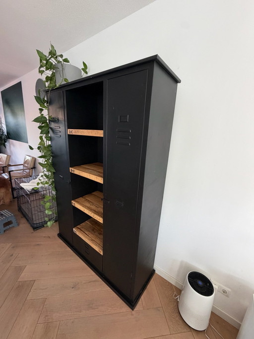 Industriële stalen kast Gigameubel
