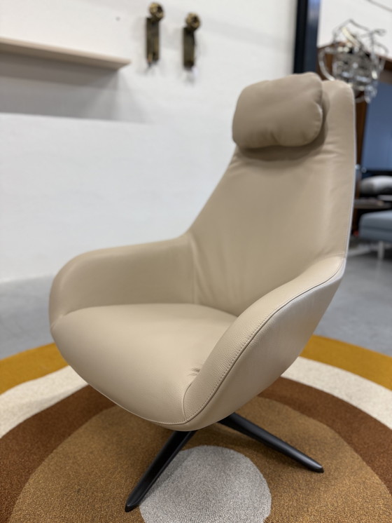 Image 1 of Pode Spot Two Drehsessel Senso Leder Blossom