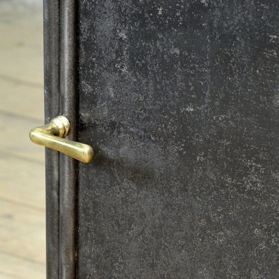 Image 1 of Set ijzeren en glazen nachtkastjes, jaren 1900