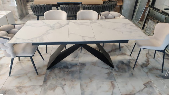 Image 1 of Tavolo da pranzo estensibile GARCIA medio