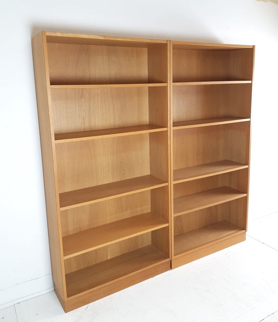 Image 1 of 2 Librerie d'epoca in rovere impiallacciato danese