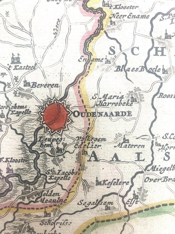 Carte gravée parfaitement encadrée Flandre de 1702 Visscher – Lithographies et sérigraphies, Paper (photo 2 of 5)