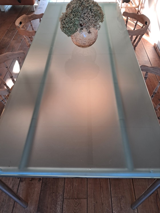 Image 1 of Matglazen eettafel van de Bijenkorf
