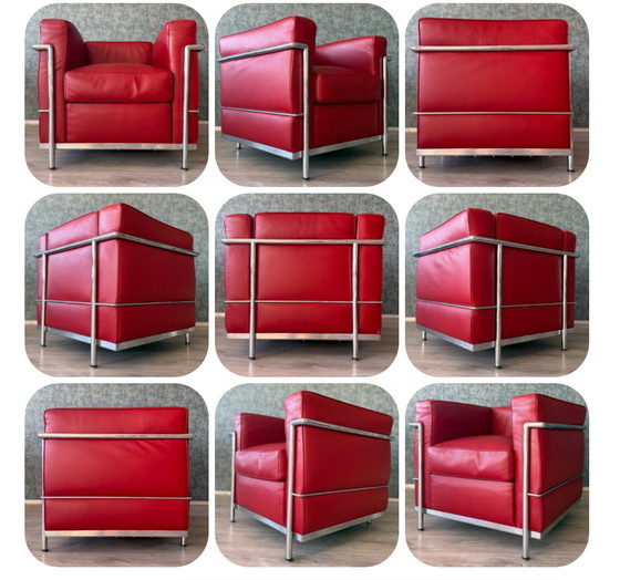Image 1 of 8 sedie vintage LC2 Le Corbusier in pelle rossa, Italia, anni '80