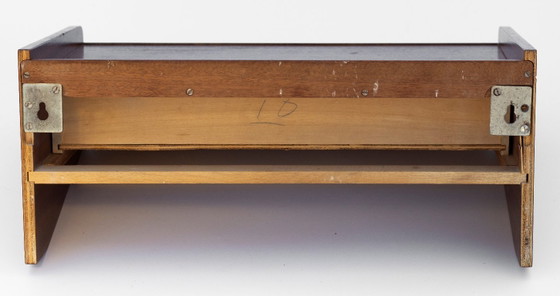 Image 1 of Estantería de pared para mesita de noche en teca - Dinamarca, década de 1960
