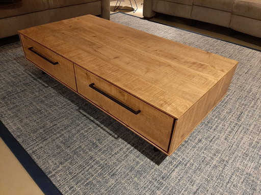 Rianta - wood structure/metal