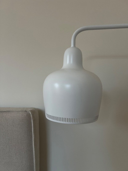 Lampada da parete Artek Aalto A330S bianca