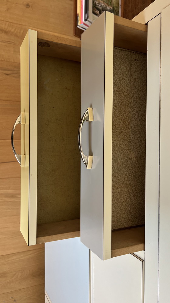 Image 1 of Vintage Original Tielsa Duitse Keukenkast Pastel | Kast