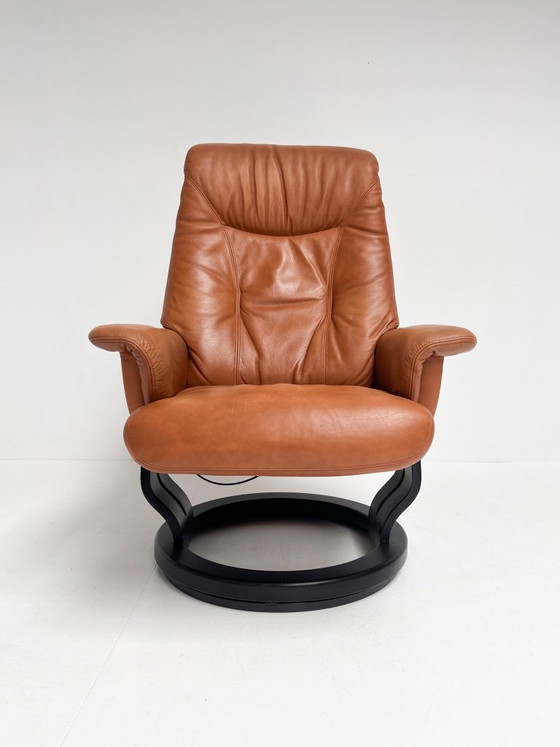 Poltrona reclinabile con pouf Hjort Knudsen, anni '90 – Poltrone relax, Leather, Wood, Vintage (photo 3 of 20)