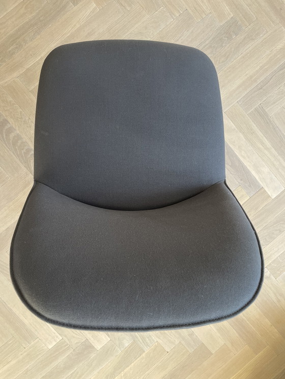 Image 1 of 2 x Vitra Softshell-stoelen