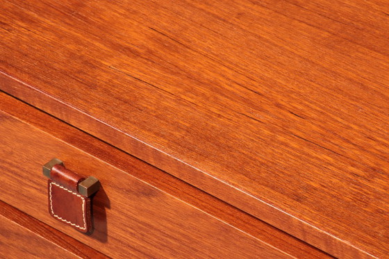 Image 1 of Cassettiera vintage in teak con maniglie in pelle di Fröseke Nybrofabrik