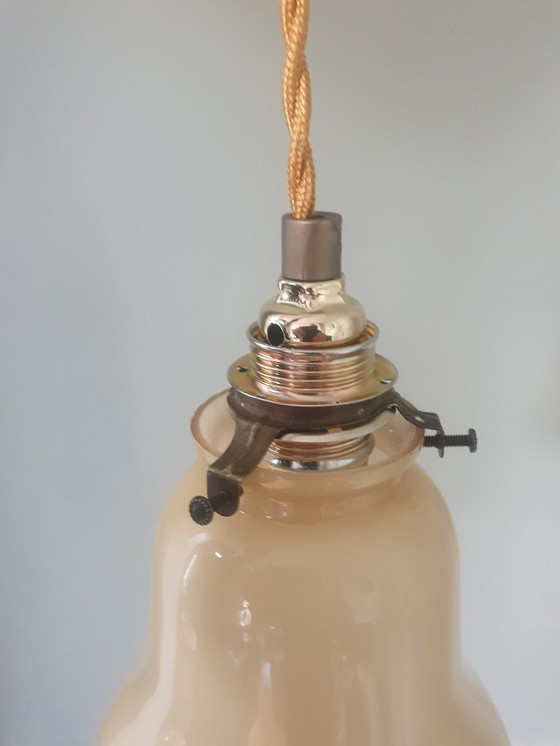 Image 1 of Suspension vintage - verre opalin - forme de poire