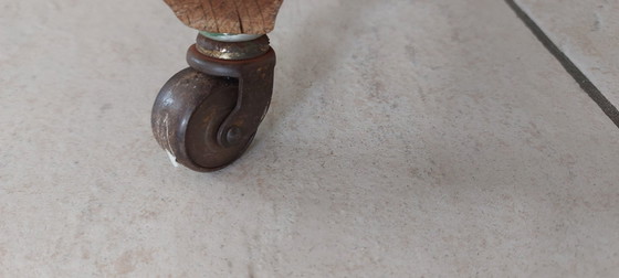 Image 1 of Antieke opastoel