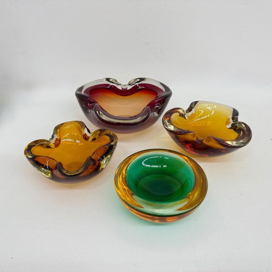 Image 1 of Juego de 4 cuencos de cristal de Murano Summers, diseño de mediados de siglo, década de 1970.