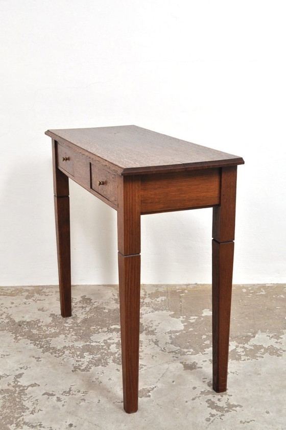 Image 1 of Table d'appoint ancienne en chêne avec tiroirs, années 1900