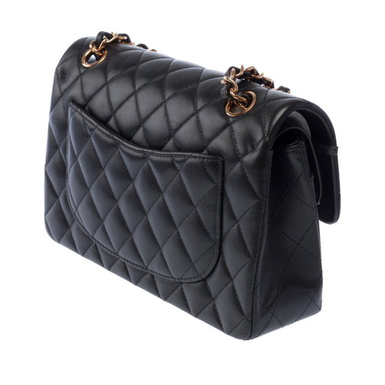 Image 1 of CHANEL Timeless/Classic in schwarzem Leder
