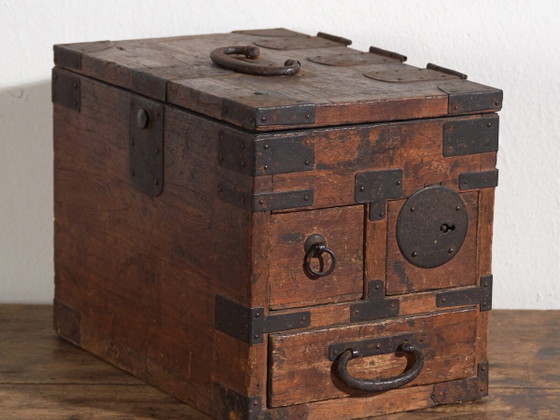 Antico Baule Giapponese per Documenti con Cassetti e Ferramenta in Ferro – Tansu Portatile – Periodo (photo 2 of 40)