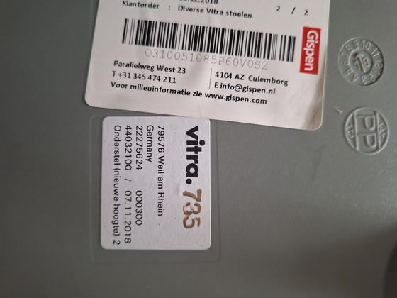 Image 1 of 4x Vitra Eames gris oscuro con base negra