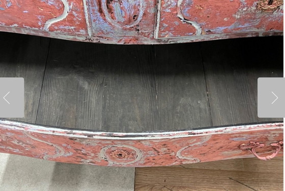 Image 1 of Commode Patinée
