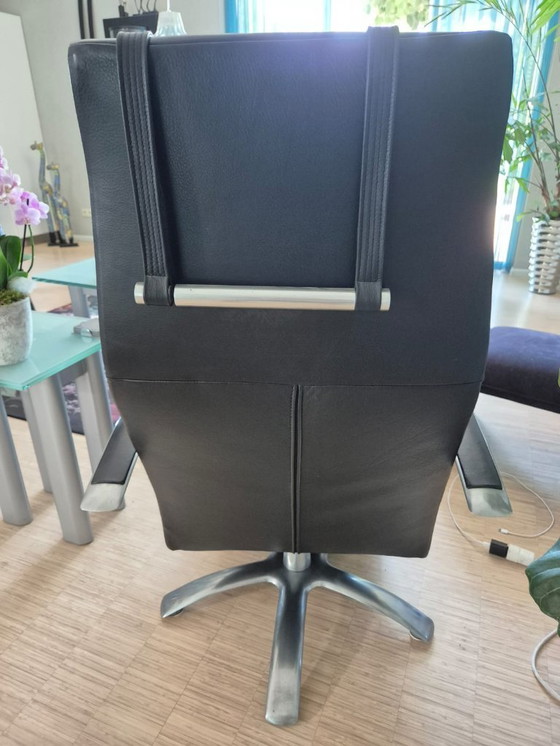 Image 1 of Jori Brainbuilder recliners - Set of 2 pieces. Color: black leather including 2 pillows