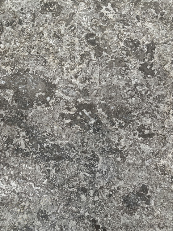 Image 1 of Mesa de centro de mármol y cromo