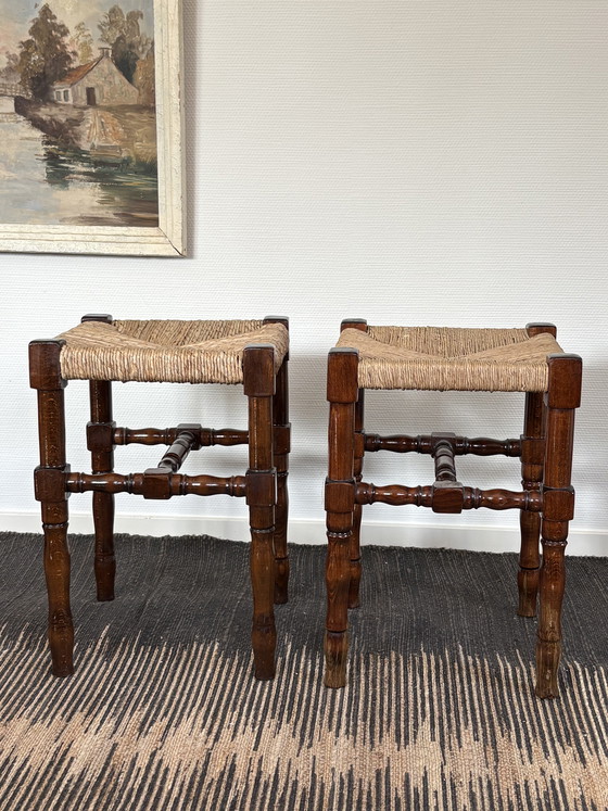 Image 1 of Antikes Hocker-Set aus Walnussholz mit Sitzfläche aus Papierstroh, Höhe 45 cm