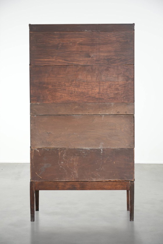 Image 1 of Unieke en zeer originele 19e eeuwse globe Wernicke modulaire notaris/ kantoor/ apothekerskast