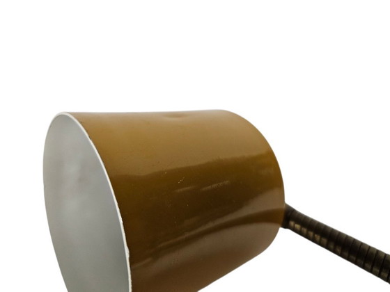 Image 1 of Hala Zeist - design H. Busquet - lampada da tavolo - giallo ocra - Zeist - anni '60