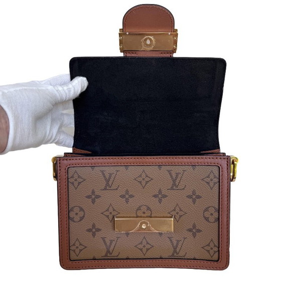 Louis Vuitton Mini Dauphine – Crossbody tassen, Calfskin (photo 9 of 12)