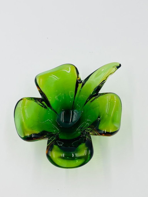 Coupe biomorphique en verre de Murano attribuée à Flavio Poli