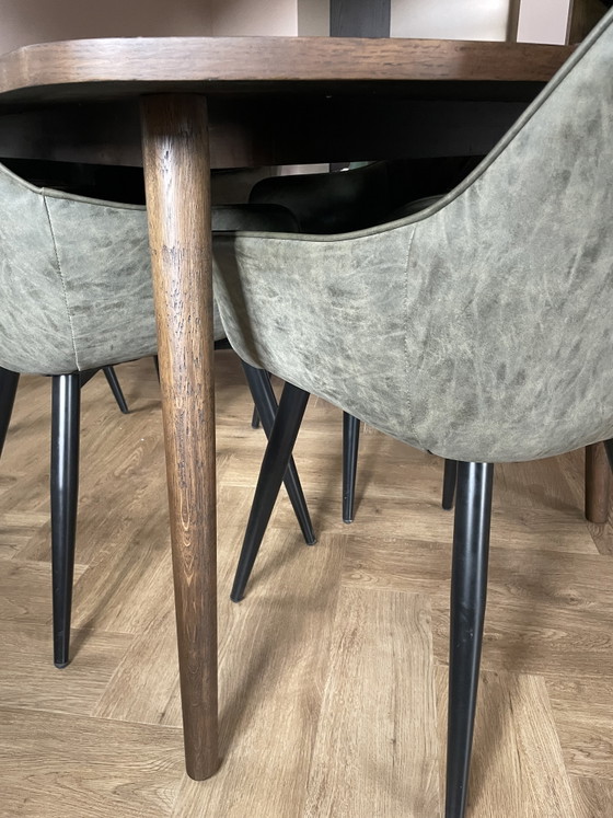 Novità | Smaqq Interiors, Oh My! Tavolo da pranzo in legno di rovere 240x100 cm - Marrone scuro (photo 6 of 11)