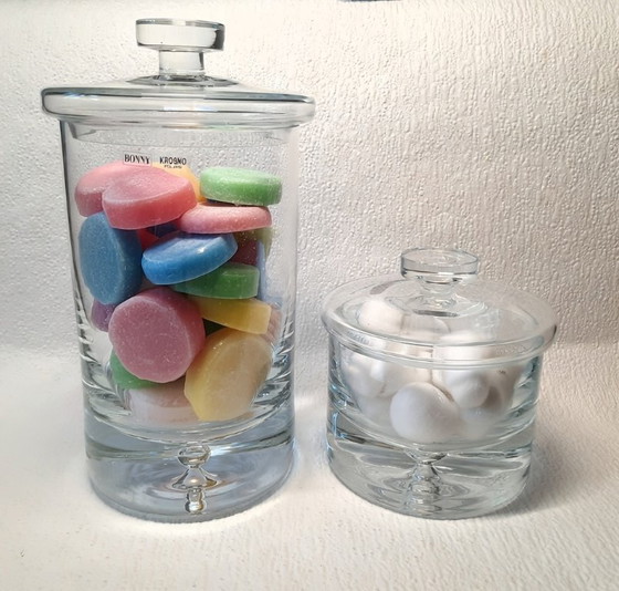 Image 1 of (W022) Set van 2 Vintage Krosno Bonny Bonbonnières Mondgeblazen Kristalglas met Deksel en Luchtbel - Groot + Klein