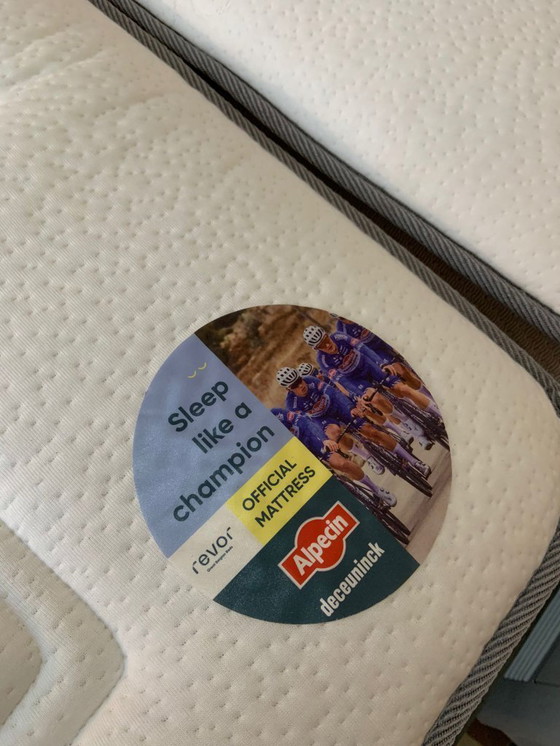 Image 1 of Lit double de luxe 180x220 – NEUF & JAMAIS UTILISÉ – 3 750 €