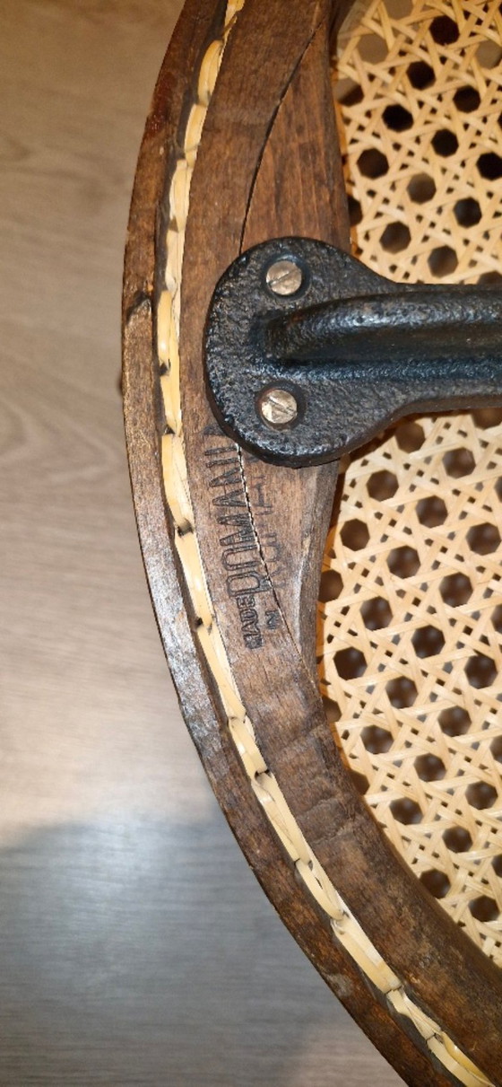 Image 1 of Sedia girevole da capitano in stile Thonet