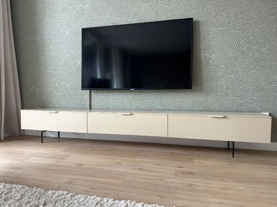 Image 1 of Mobile porta TV HKliving con finitura effetto legno.