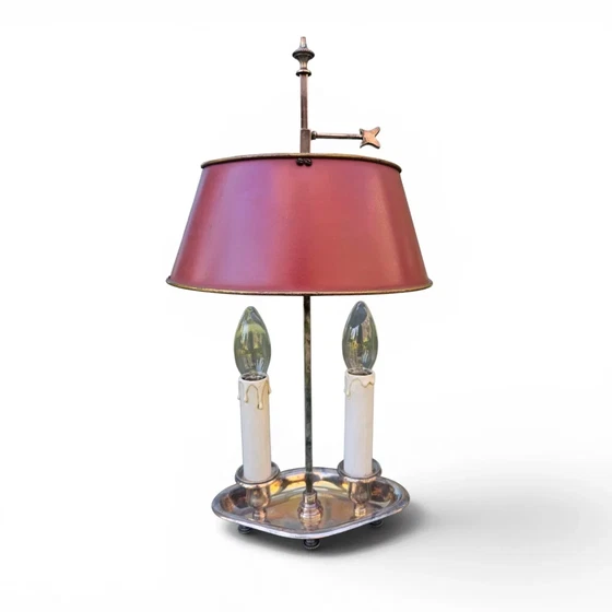 Vernickelte Bouillotte-Lampe mit 2 Kerzenhaltern und rotem Zinnschirm / Mid-Century – Tischlampen (photo 4 of 9)