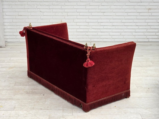 Image 1 of Deense tweezitsbank met neerklapbare armleuningen in Spaanse stijl, jaren 70, bekleed met velours.