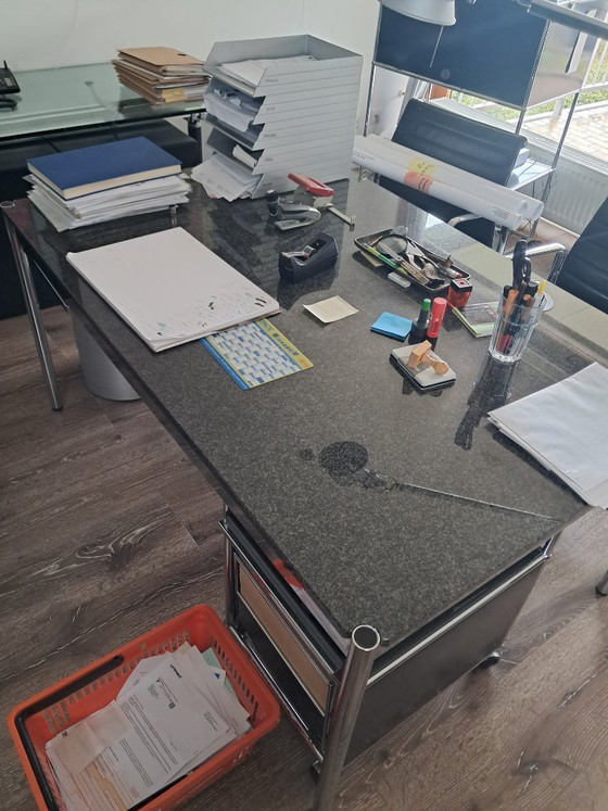 USM HALLER desk with granite top – Dining tables, polished steel (photo 4 of 5)