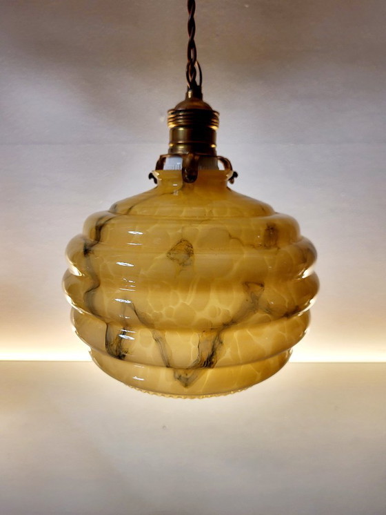 Image 1 of Art Deco Opaline Glazen Hanglamp, Gemarmerd, Messing, Jaren 1930