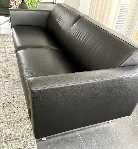Image 1 of Artifort Mare, 2.5-seater sofa in black leather.