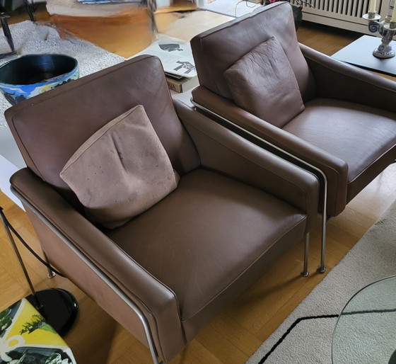 Fritz Hansen – Serie 3300 Divano in Pelle 3303 & 2x Poltrone – Arne Jacobsen – Sofà, Cromo (photo 2 of 9)