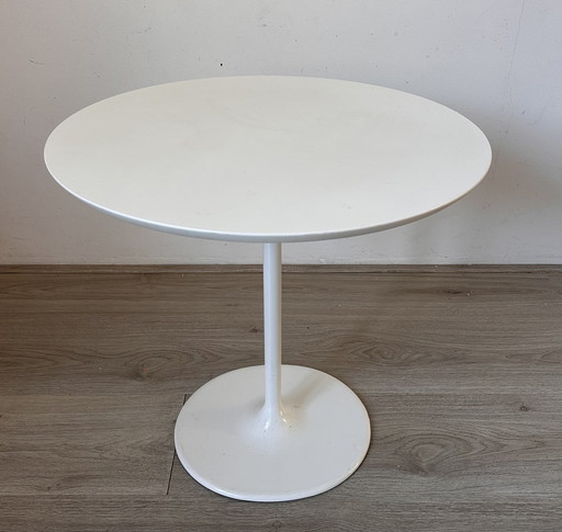 2x Arper design side tables