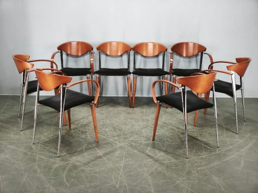Paco Capdell Set aus acht spanischen Esszimmerstühlen aus Chrom, Holz und Samt – eetkamerstoelen, Wood